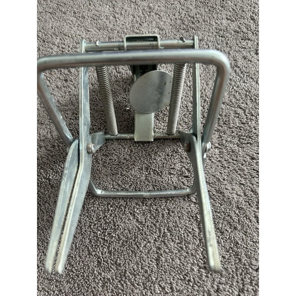 Mole Trap That Kill Easy Set Eliminator Scissor Mole Trap for Lawns Reusable